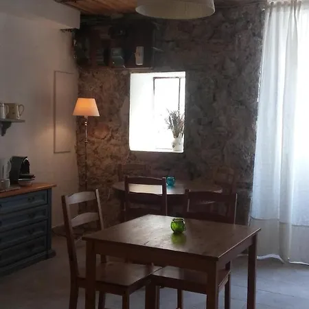 Ana's D'hotes Bed & Breakfast *